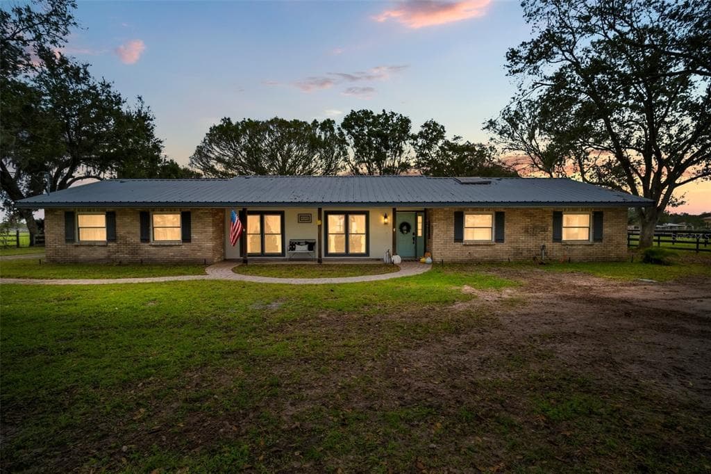 18614 DORMAN ROAD LITHIA, FL 33547