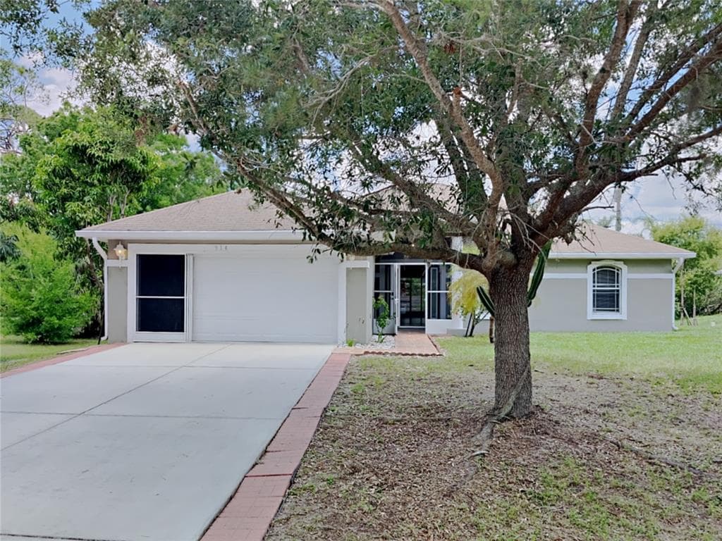 914 LINNAEN TERRACE NW PORT CHARLOTTE, FL 33948