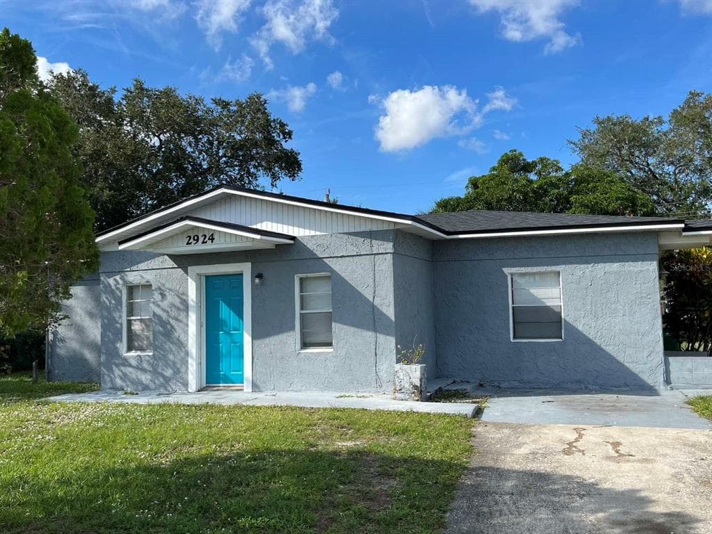 2924 LAWRENCE DRIVE MELBOURNE, FL 32901