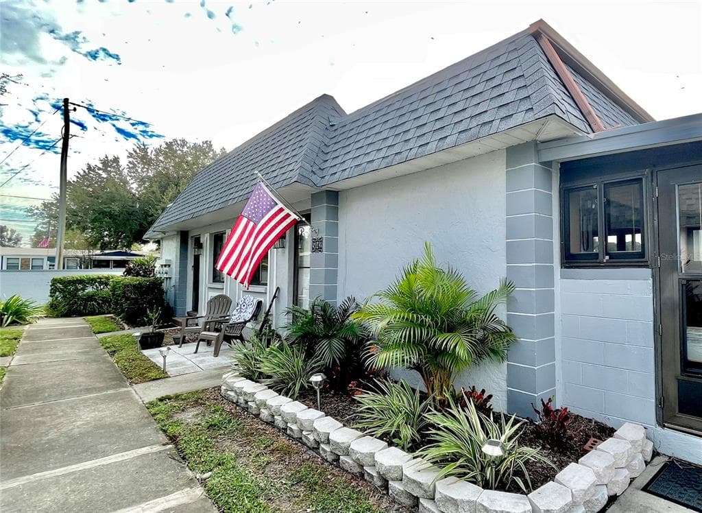5042 70TH PLACE N PINELLAS PARK, FL 33781
