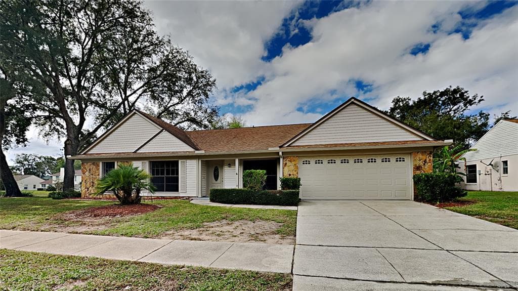 1768 ERROL WOODS DRIVE APOPKA, FL 32712