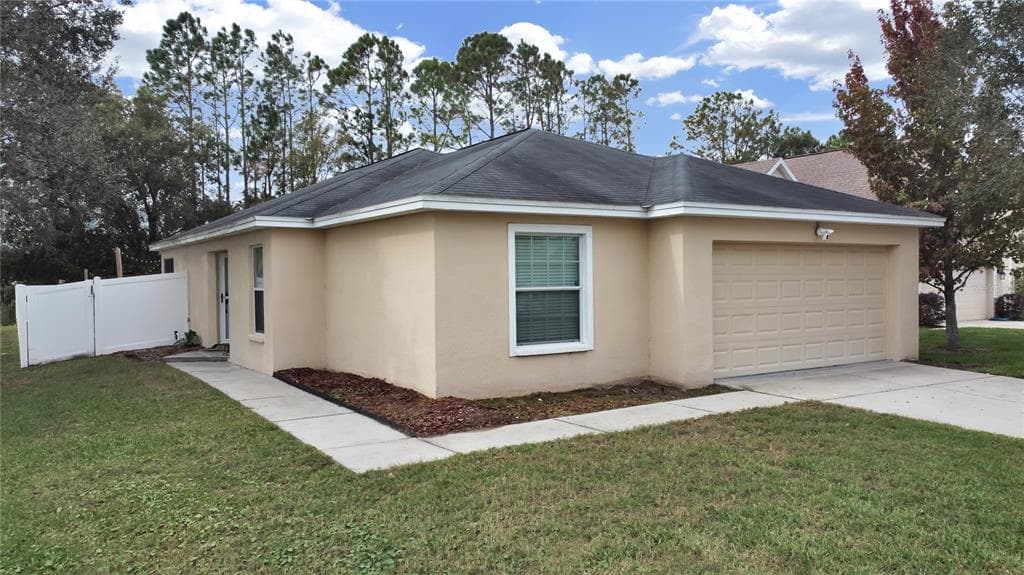 6015 TWIN BRIDGES DRIVE ZEPHYRHILLS, FL 33541