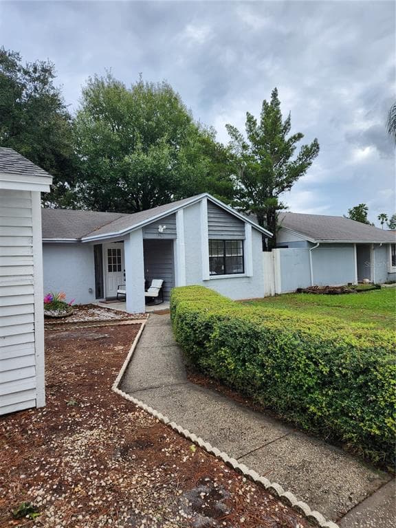 3244 FOX LAKE DRIVE TAMPA, FL 33618
