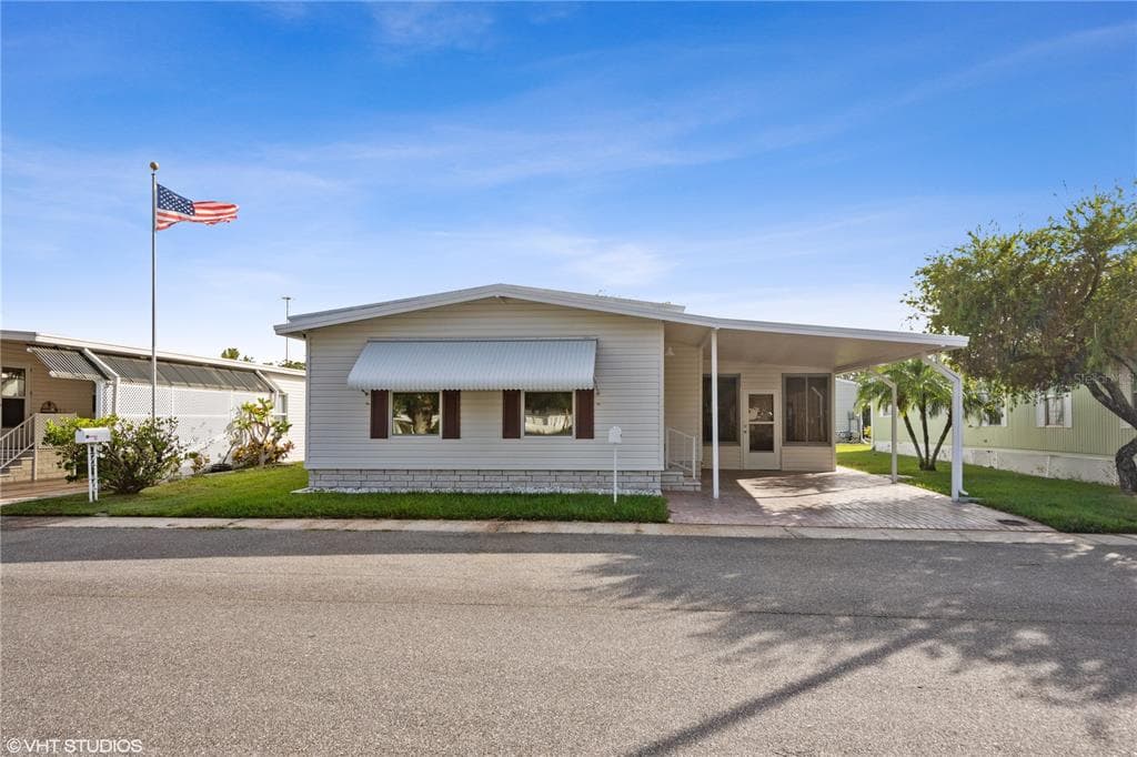 196 GULF WAY OLDSMAR, FL 34677