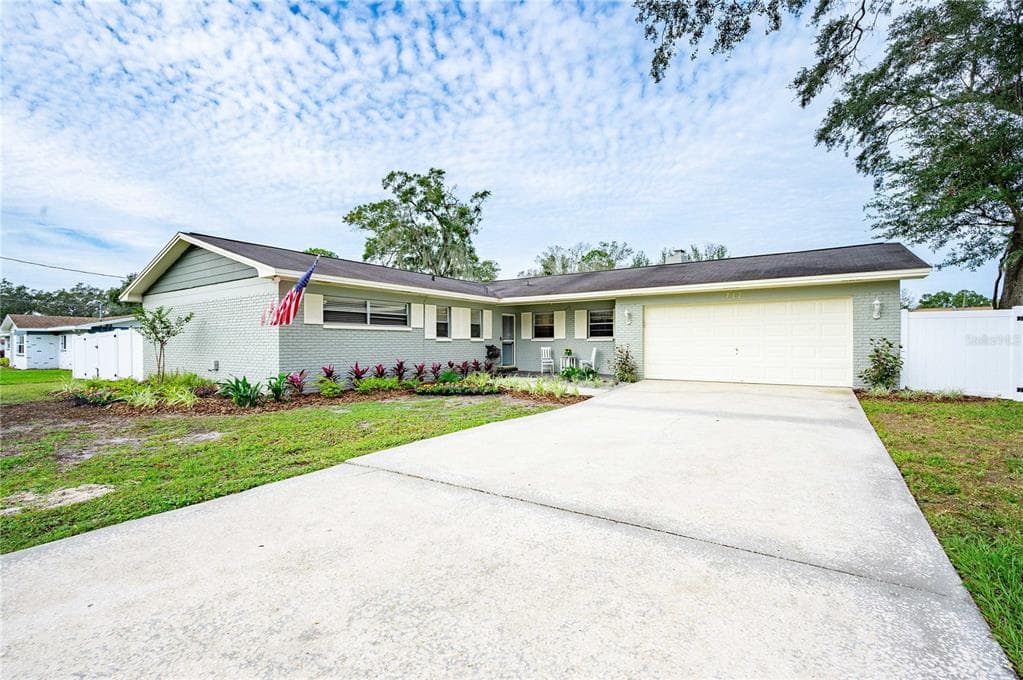 712 WESTWOOD CIRCLE BRANDON, FL 33511