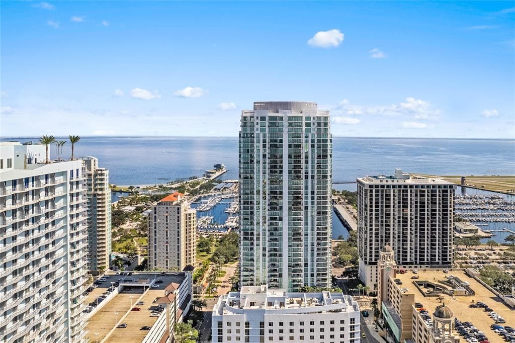 100 1ST AVENUE N UNIT 3906 ST PETERSBURG, FL 33701