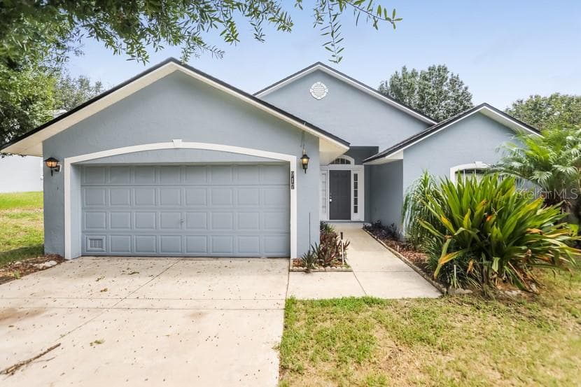 917 ELM FOREST DRIVE MINNEOLA, FL 34715