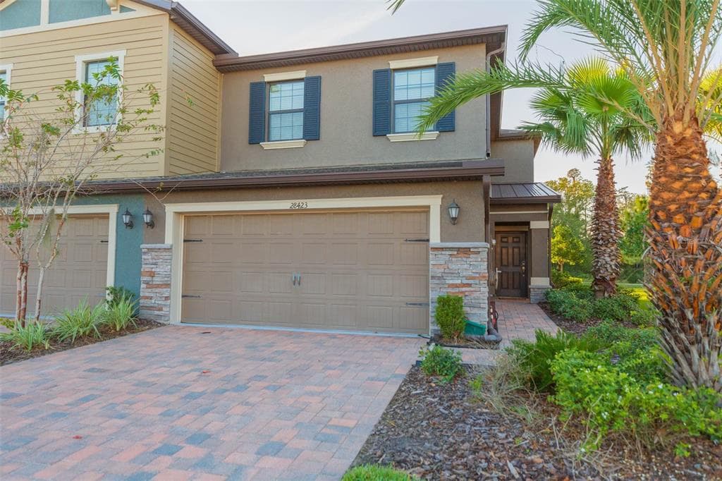 28423 PLEASANT BAY LOOP WESLEY CHAPEL, FL 33543