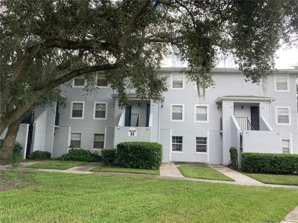 7187 E BANK DRIVE UNIT 204 TAMPA, FL 33617