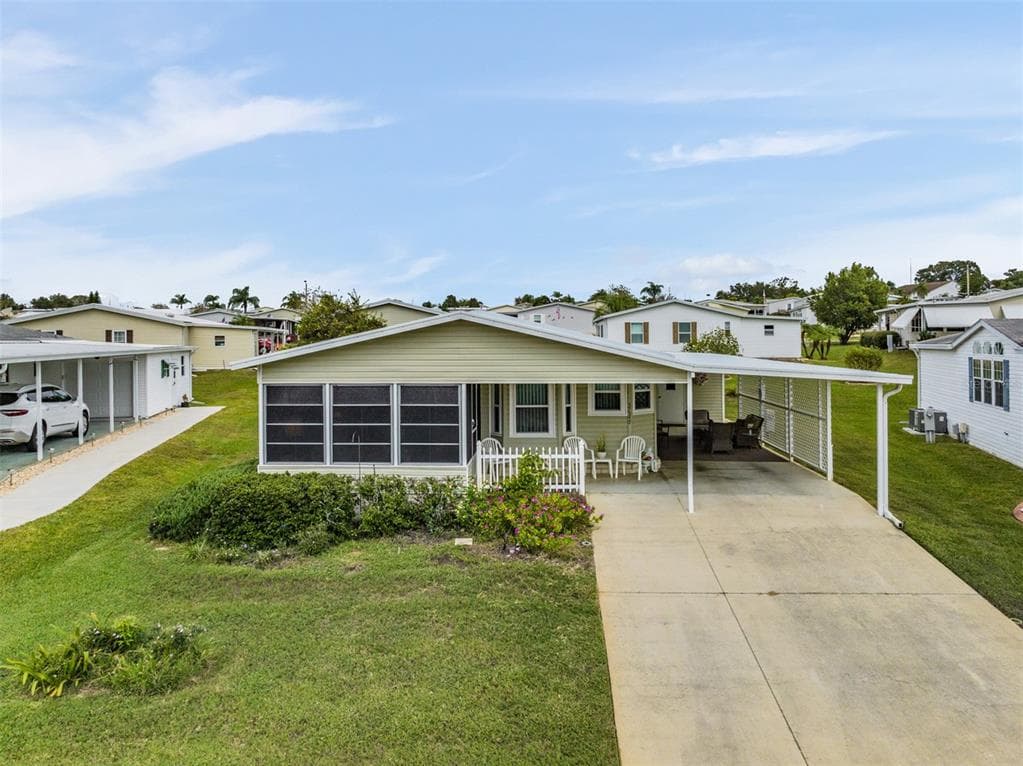 37549 NEUKOM AVENUE ZEPHYRHILLS, FL 33541