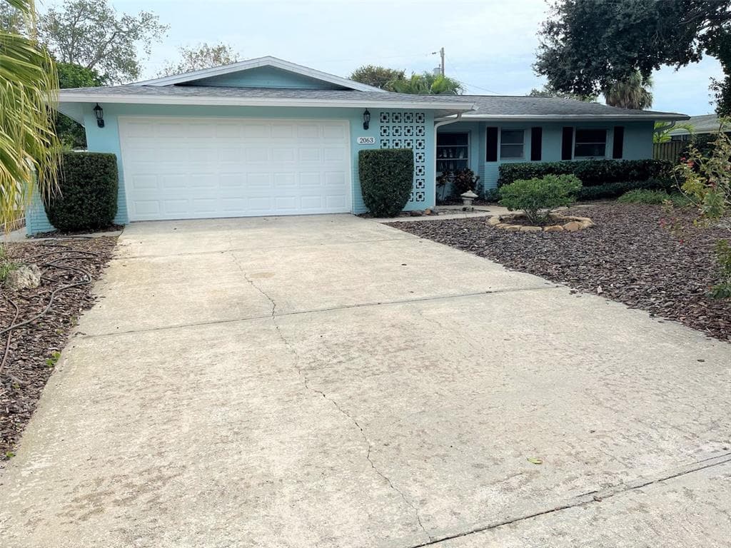 2063 DUNSTON COVE ROAD CLEARWATER, FL 33755