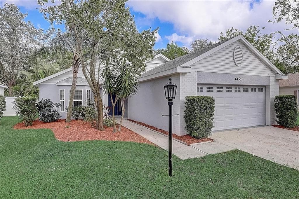 6455 GOLDEN LEAF COURT LAKEWOOD RANCH, FL 34202
