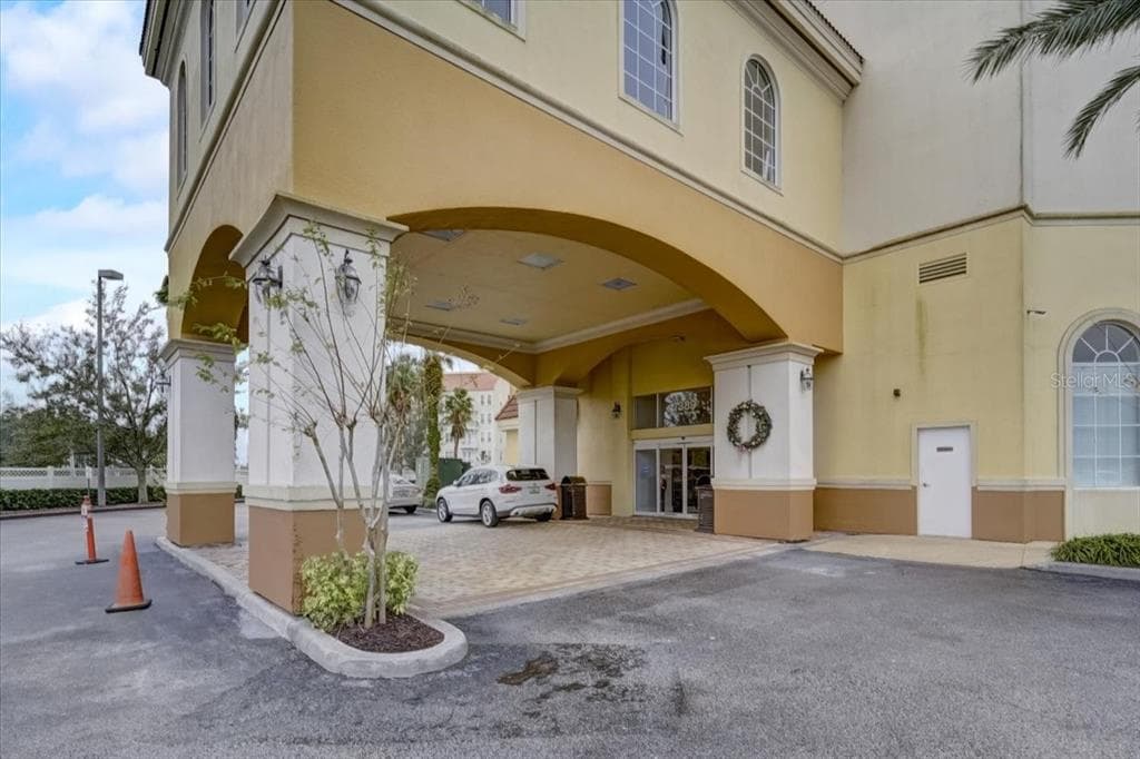7395 UNIVERSAL BOULEVARD UNIT 704 ORLANDO, FL 32819