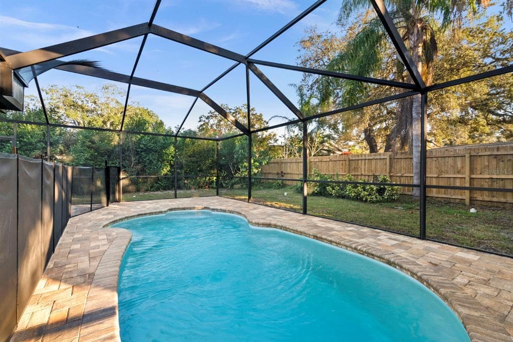 1095 JACKMAR ROAD DUNEDIN, FL 34698