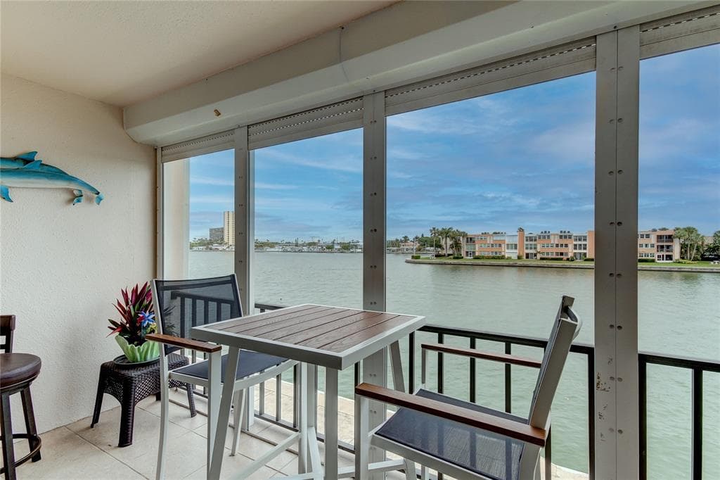 7645 SUN ISLAND DRIVE S UNIT 206 SOUTH PASADENA, FL 33707