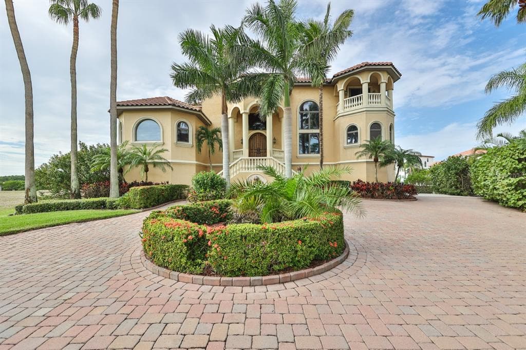 1009 PIANO LANE APOLLO BEACH, FL 33572