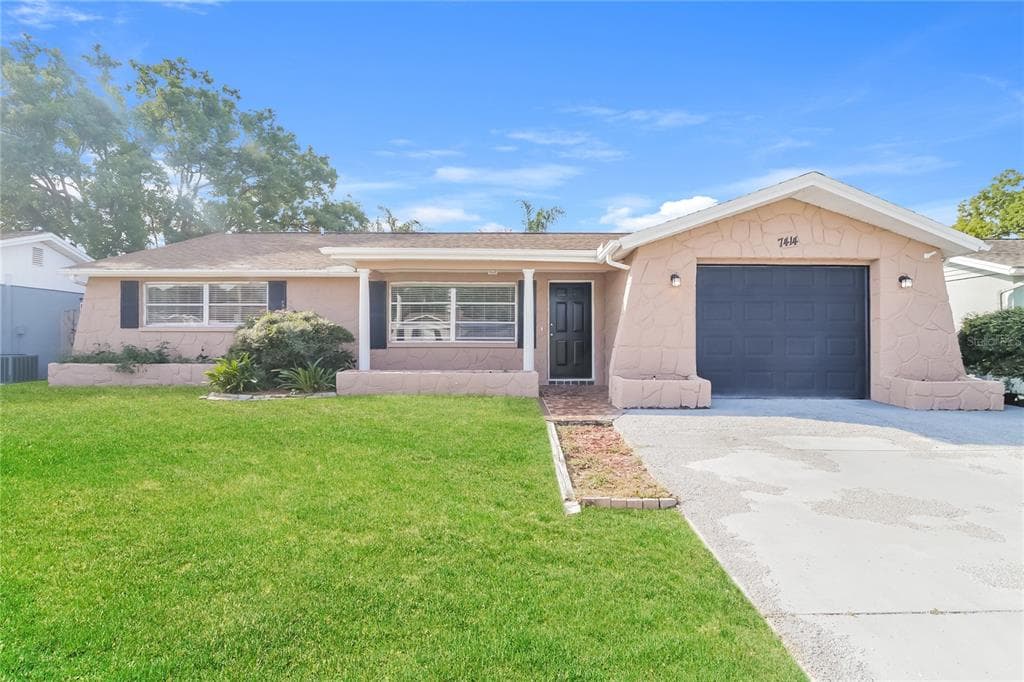 7414 SAN MORITZ DR PORT RICHEY, FL 34668