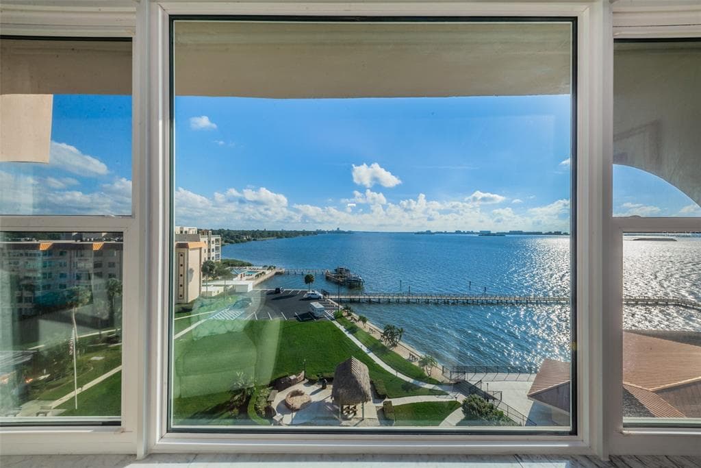 634 EDGEWATER DRIVE UNIT 843 DUNEDIN, FL 34698