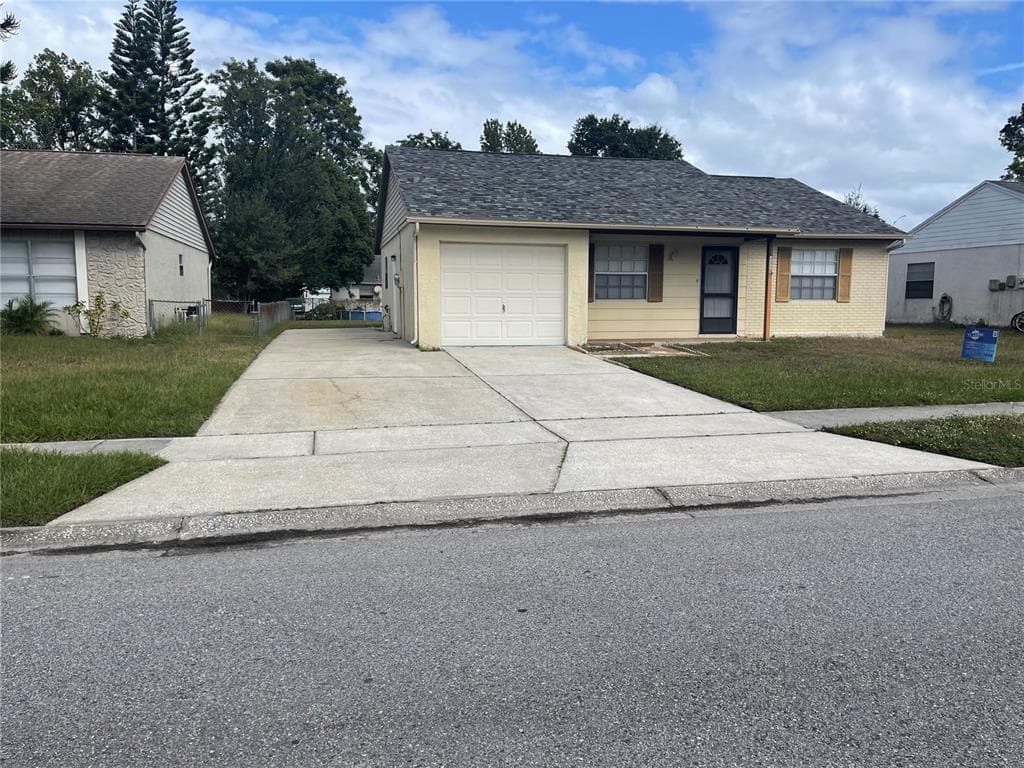 7601 COMO DRIVE NEW PORT RICHEY, FL 34655