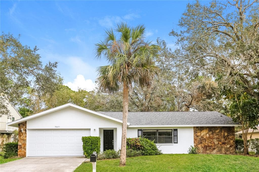 5621 BOULDER BLVD SARASOTA, FL 34233