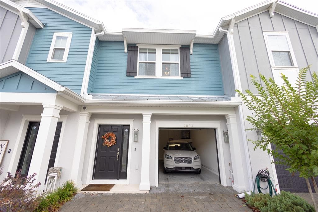 2833 GRAND KEMERTON PLACE TAMPA, FL 33618