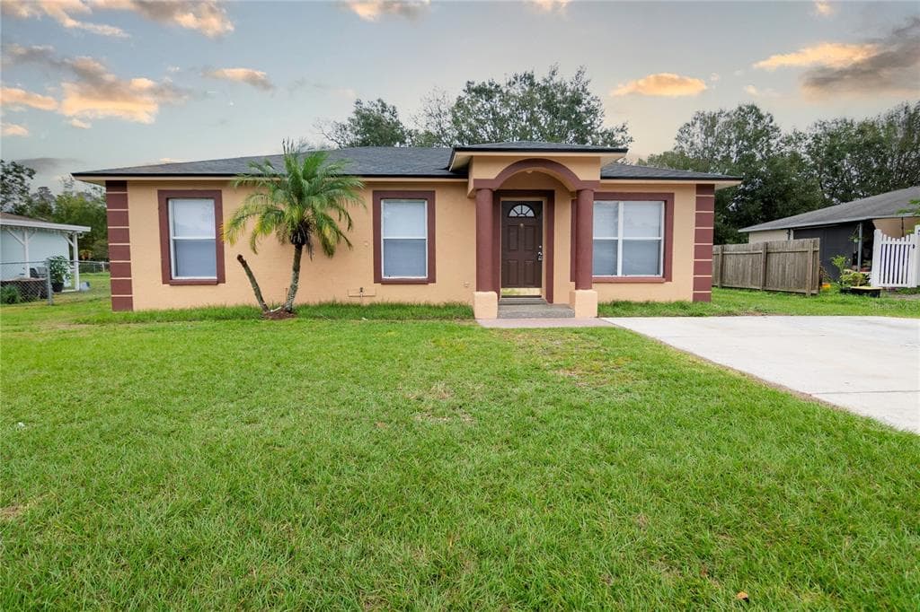 604 WIGGINS COURT PLANT CITY, FL 33563