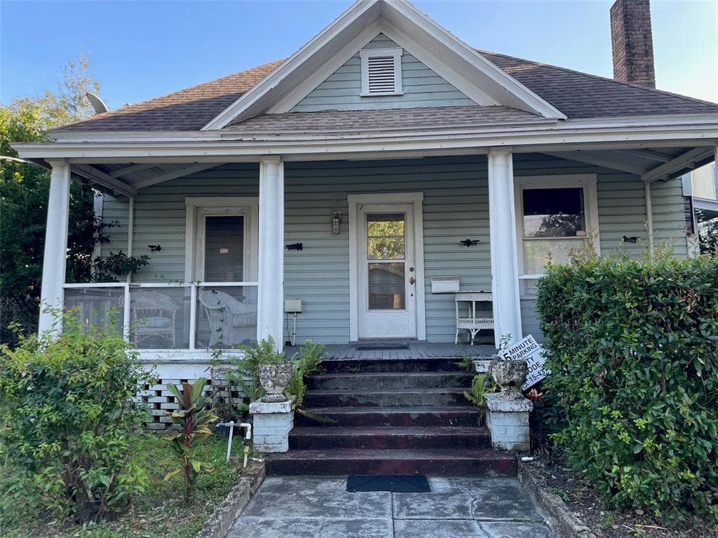 1912 W DEKLE AVENUE TAMPA, FL 33606