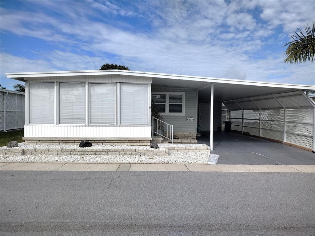 82266 2ND AVENUE N UNIT 266 PINELLAS PARK, FL 33781