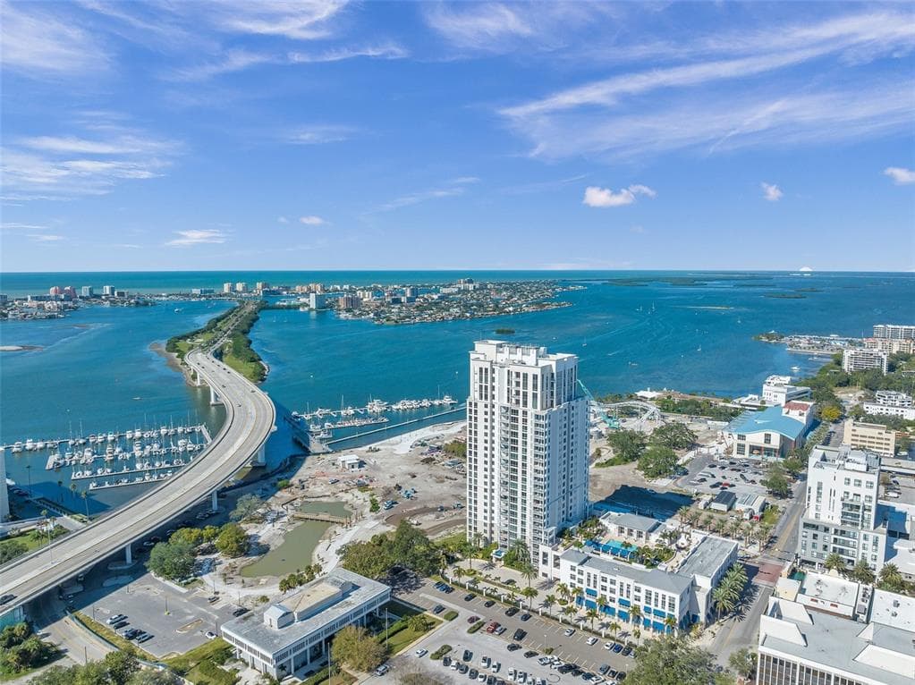 331 CLEVELAND STREET UNIT 306 CLEARWATER, FL 33755