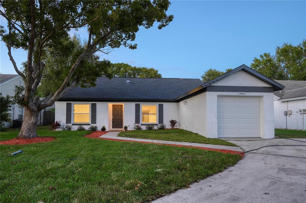 1906 CASTLE BAY COURT OLDSMAR, FL 34677