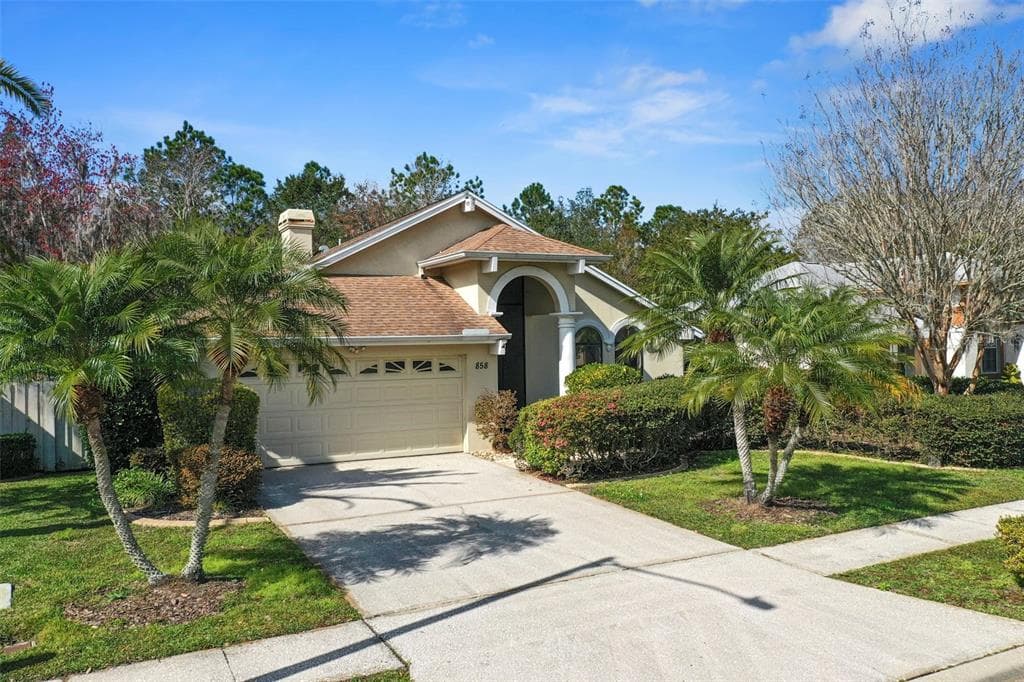 858 CRESTRIDGE CIRCLE