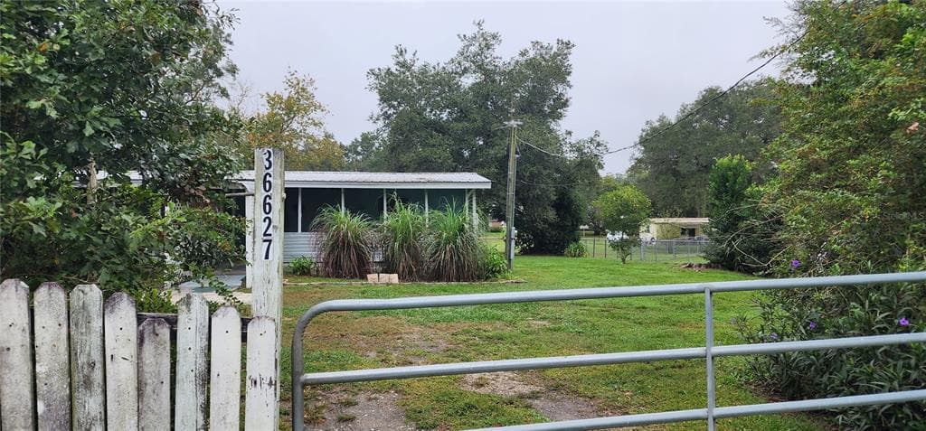 36627 SUNSHINE ROAD ZEPHYRHILLS, FL 33541