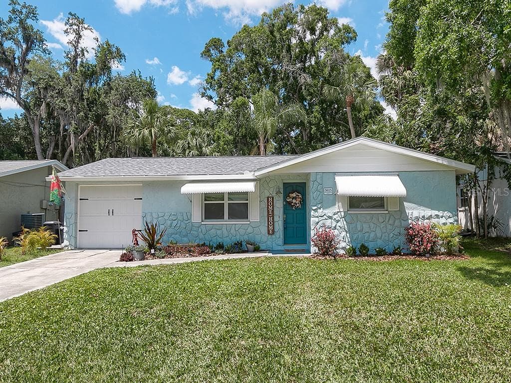 5615 QUIST DRIVE PORT RICHEY, FL 34668