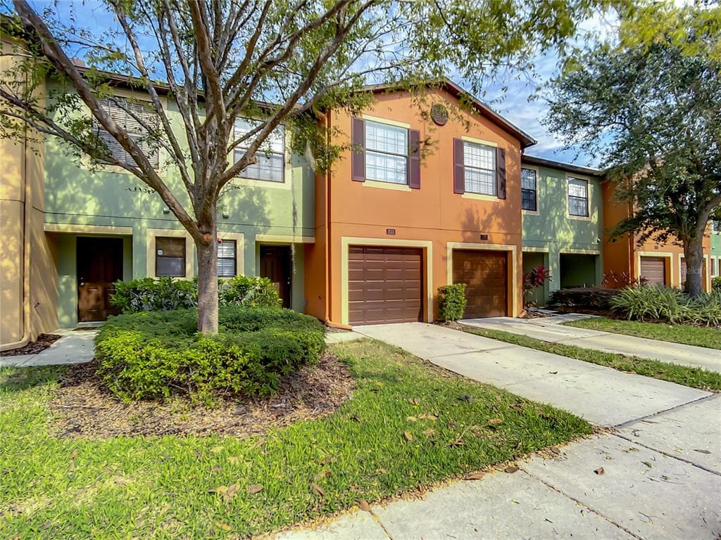 2523 EDGEWATER FALLS DRIVE