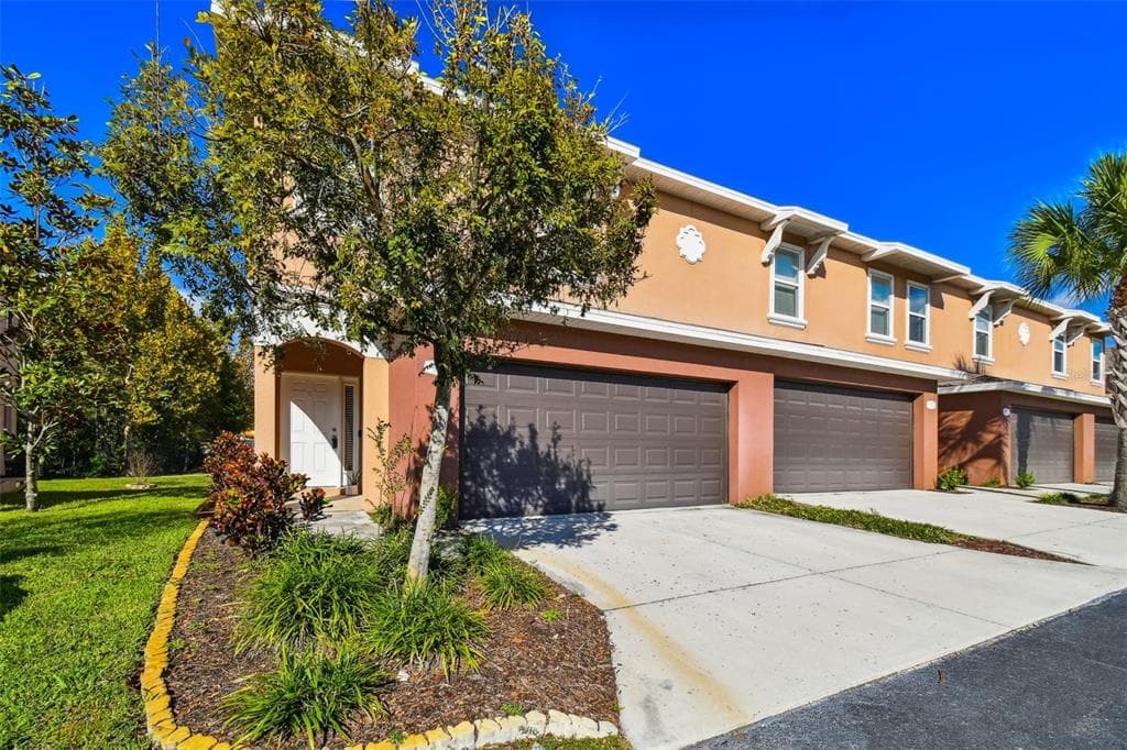 971 CELTIC CIRCLE TARPON SPRINGS, FL 34689
