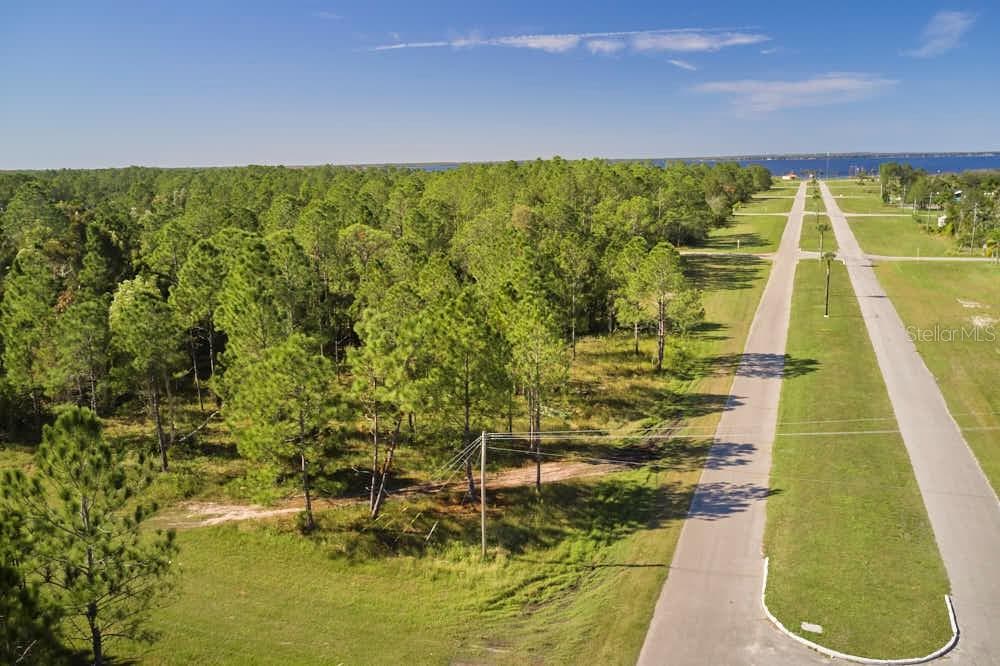 1 ARBOREA DRIVE S INDIAN LAKE ESTATES, FL 33855