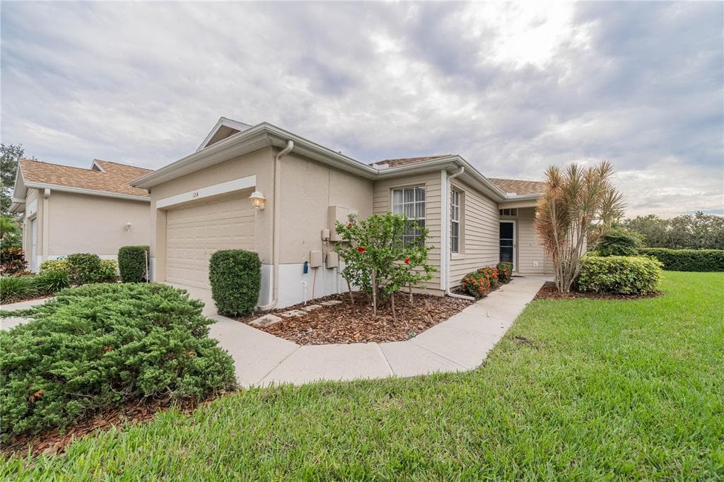 1214 RADISON AVENUE UNIT 15 SUN CITY CENTER, FL 33573