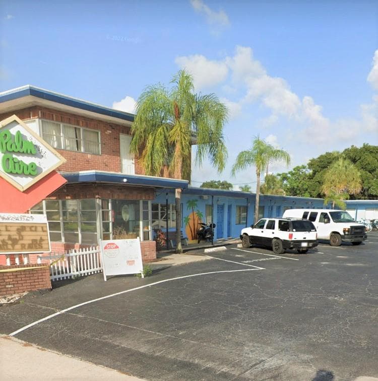 3250 34TH STREET N ST PETERSBURG, FL 33713