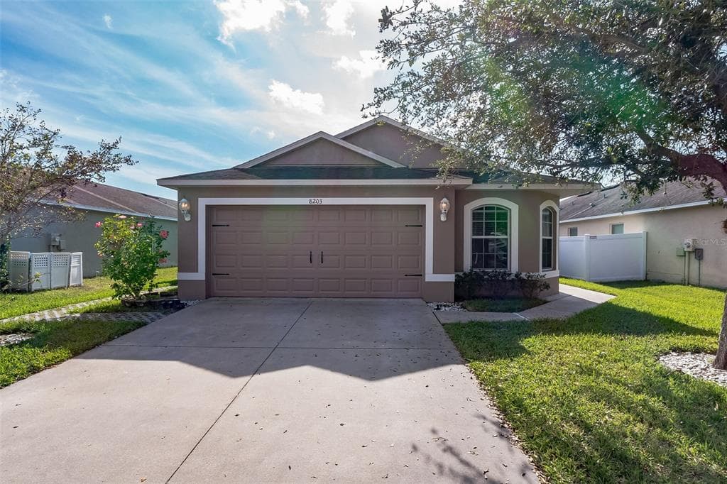 8203 MIDNIGHT SUN COURT RIVERVIEW, FL 33578