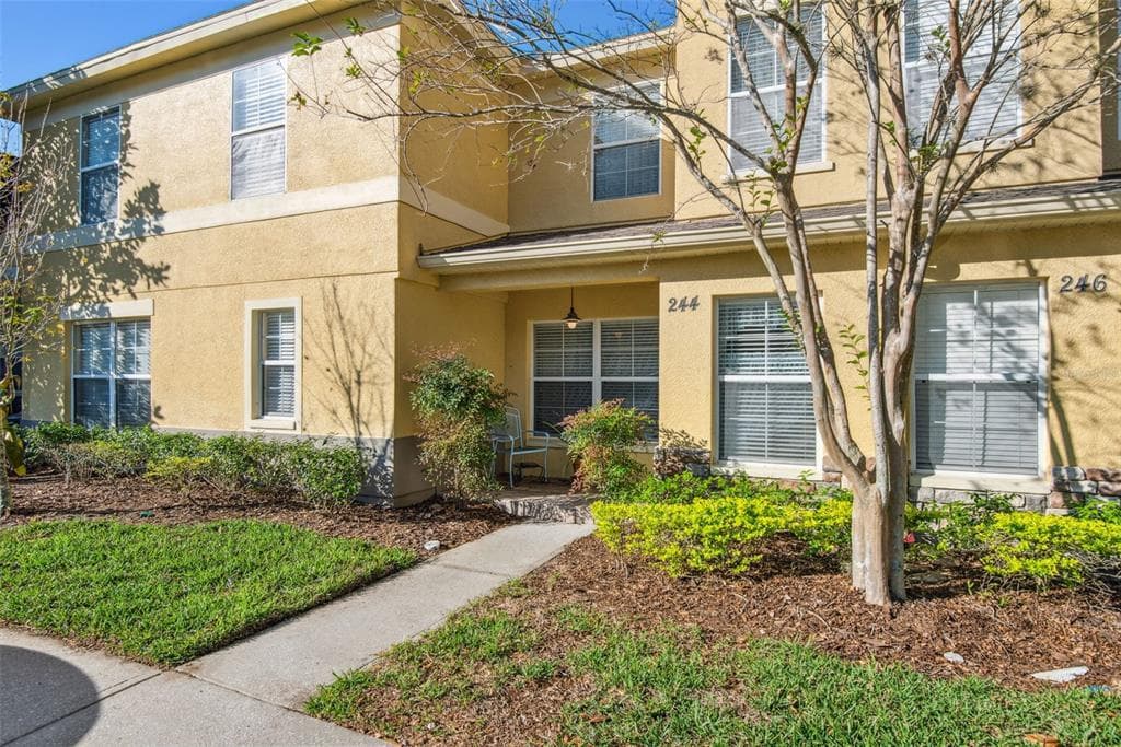 244 HARDCASTLE PLACE VALRICO, FL 33594