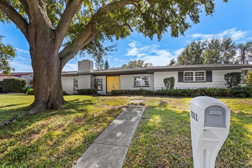 2311 ELLA PLACE CLEARWATER, FL 33765