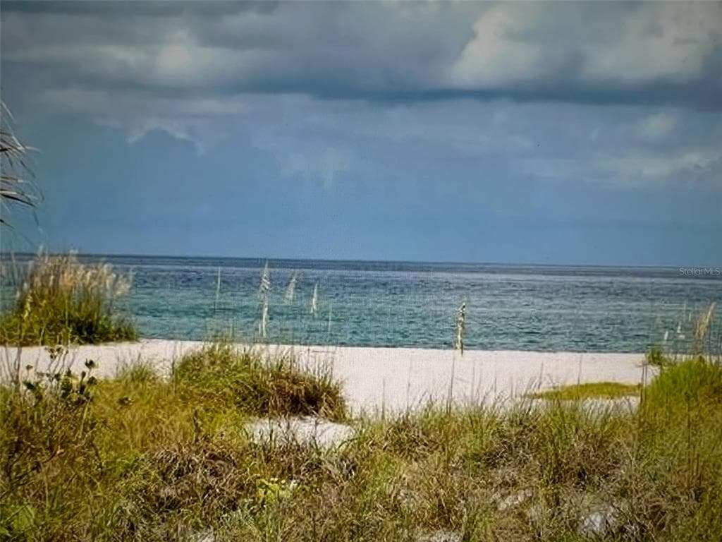 152 44TH AVENUE ST PETE BEACH, FL 33706