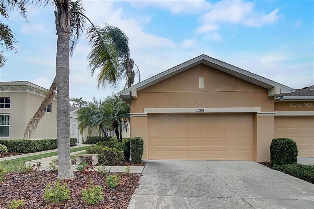 1208 PETERBOROUGH CIRCLE SUN CITY CENTER, FL 33573