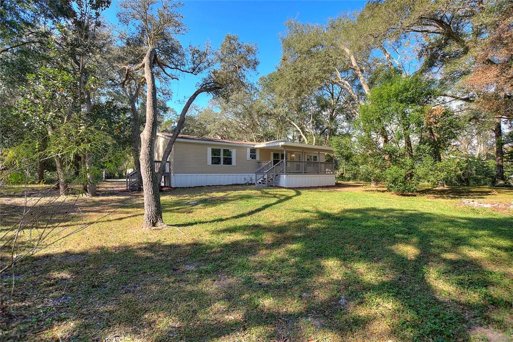 18546 WILDLIFE TRAIL SPRING HILL, FL 34610