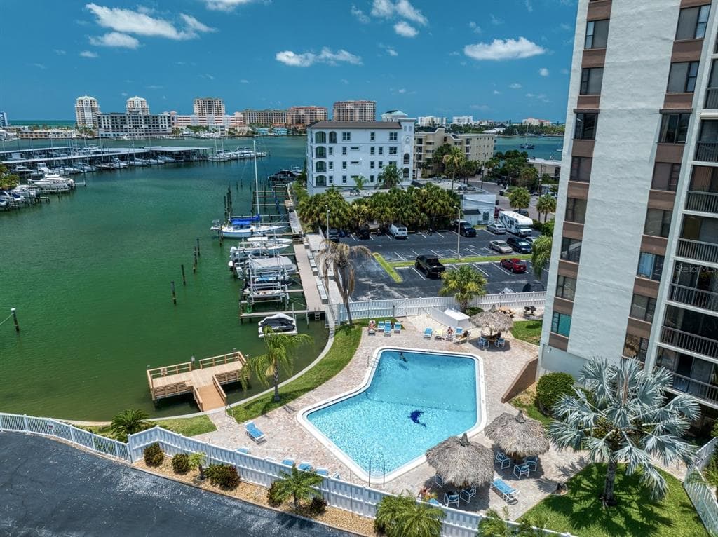 255 DOLPHIN POINT UNIT 506 CLEARWATER, FL 33767