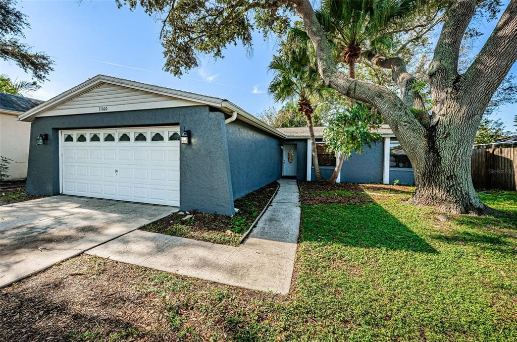 11160 BROADWOOD DRIVE N PINELLAS PARK, FL 33782