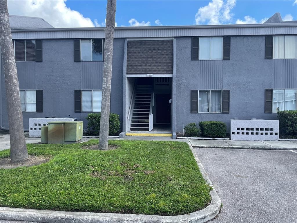 3807 CORTEZ CIRCLE UNIT A TAMPA, FL 33614
