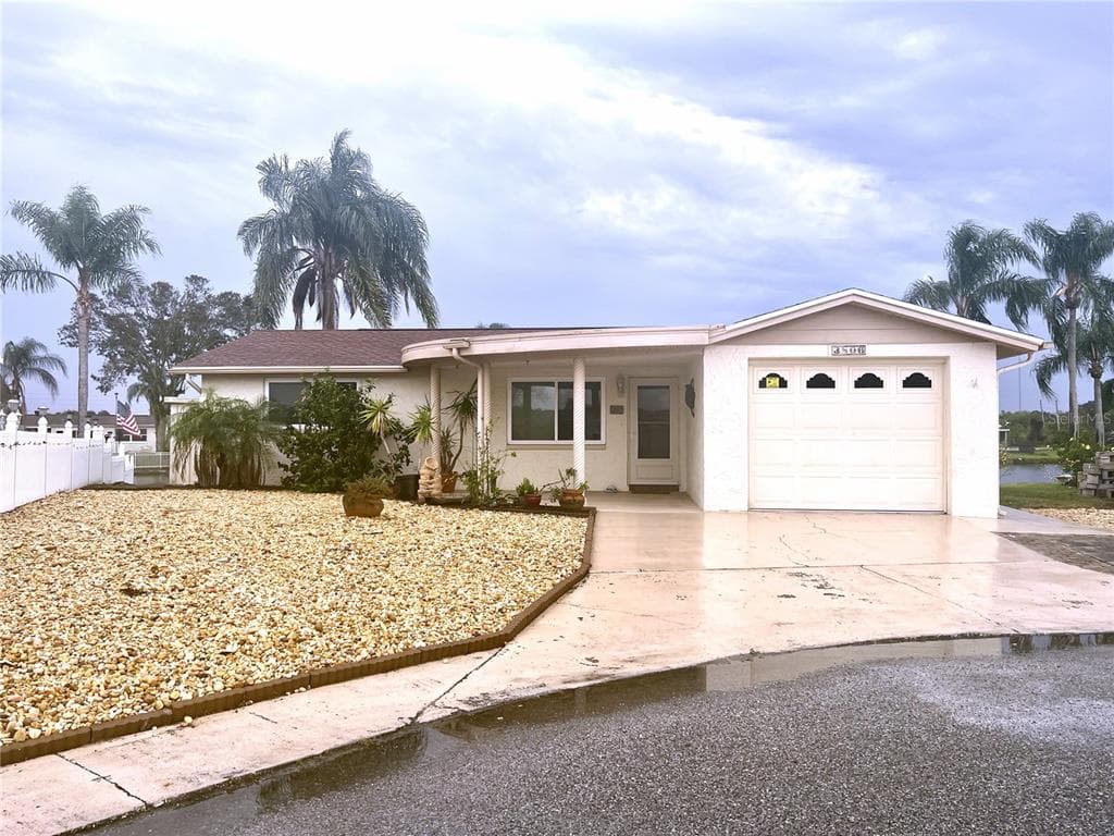 3806 STAR ISLAND DRIVE HOLIDAY, FL 34691
