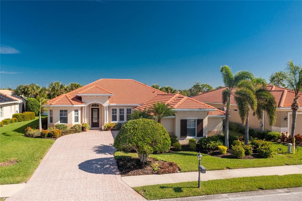 230 MARTELLAGO DRIVE NORTH VENICE, FL 34275