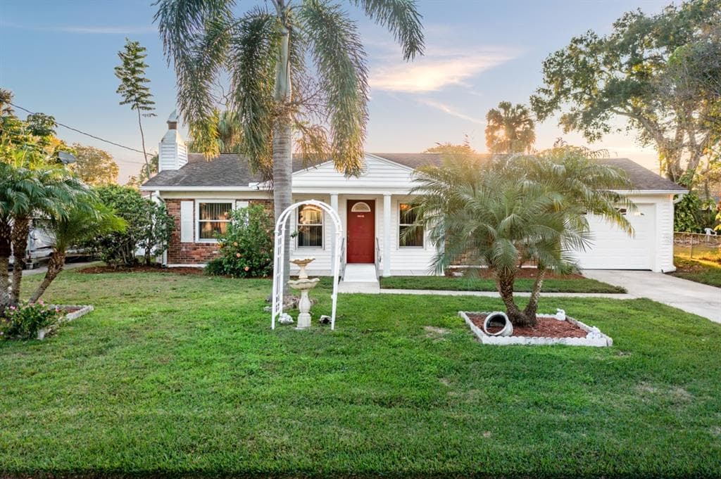 4930 STOLLS AVENUE TAMPA, FL 33615
